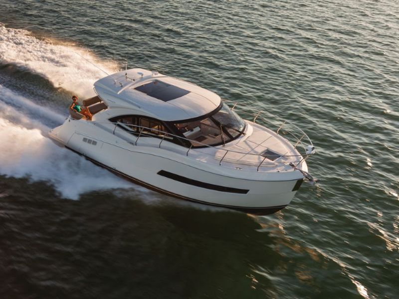 2020 Carver Yachts C37 Coupe | 37.0ft 1